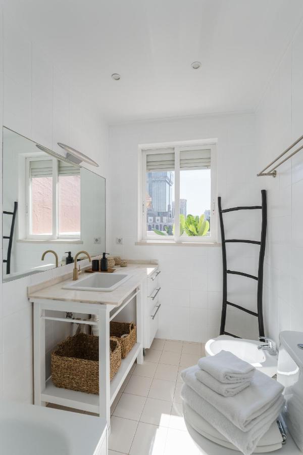 Casa Boma Lisboa - Lighting Apartment With Private Balcony - Campolide I Ngoại thất bức ảnh